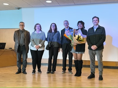 Lectura de tesis de la investigadora Vanessa González